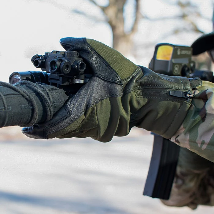 Crisp Action Glove - Image 5