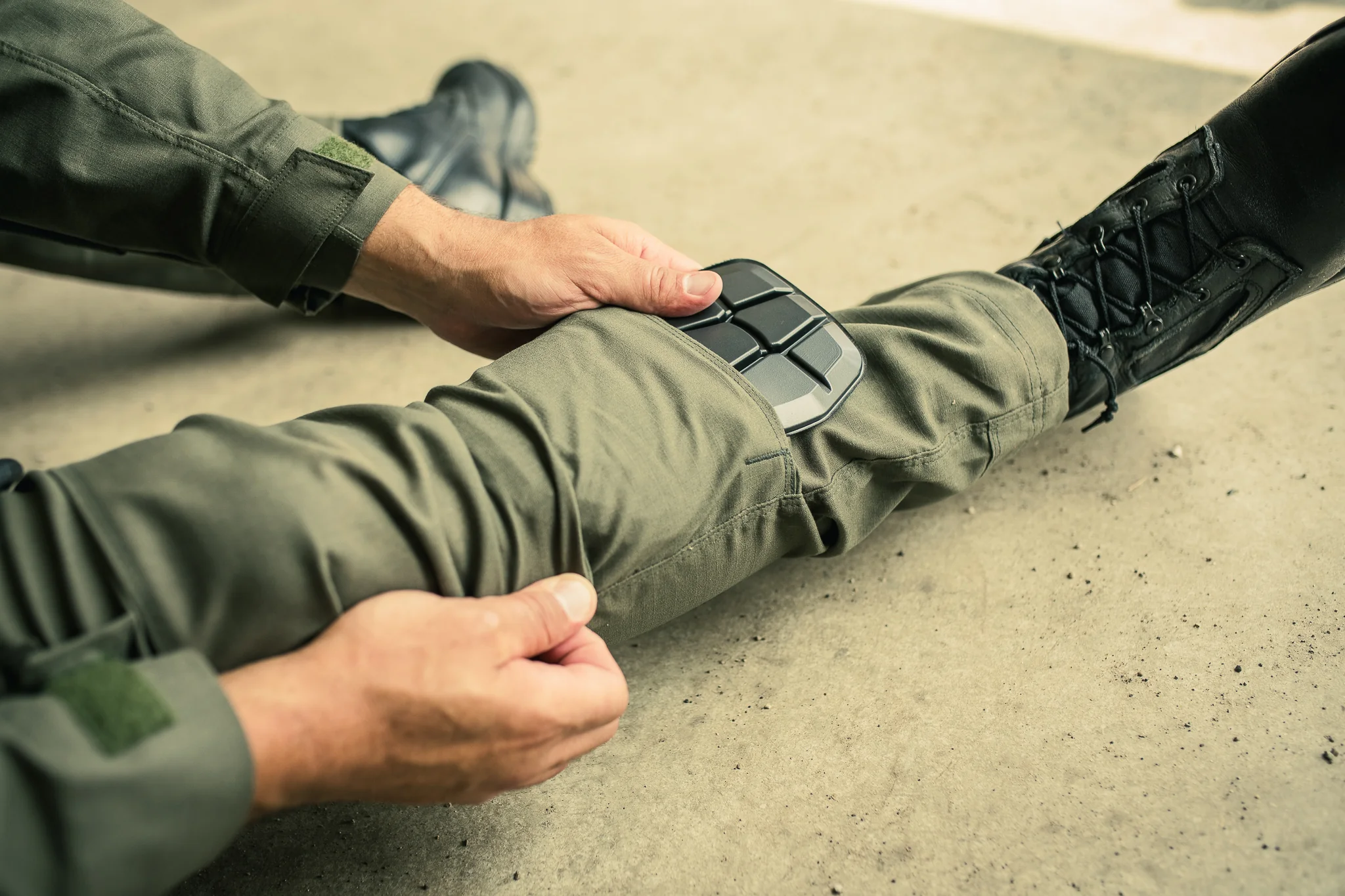 FlexDefense Tactical Knee Pads - Image 10