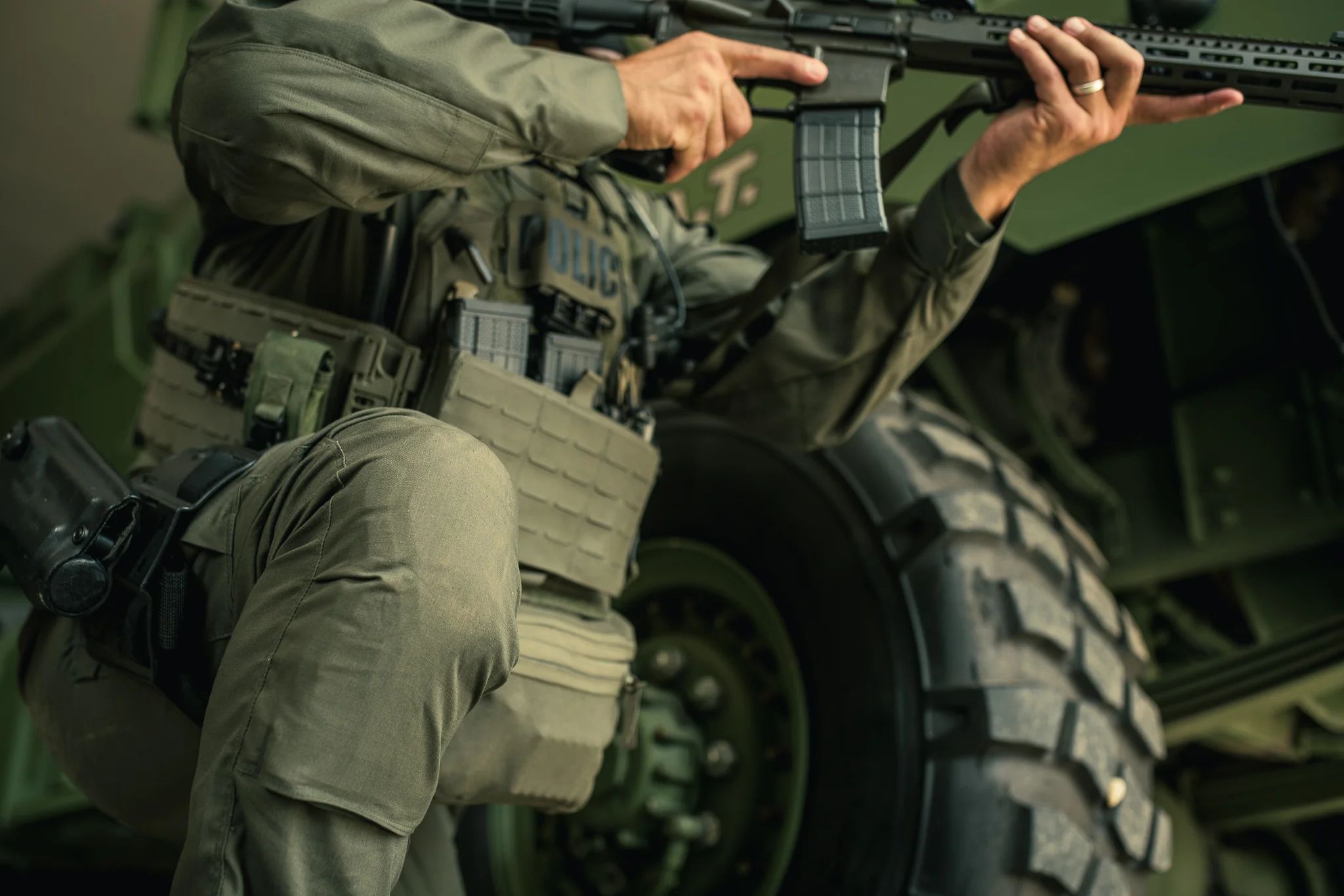 FlexDefense Tactical Knee Pads - Image 11