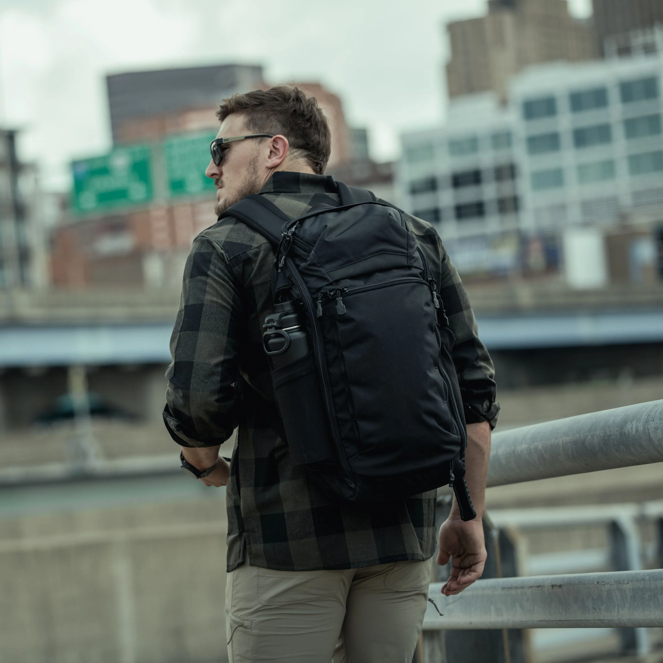 Gamut 26L Backpack - Image 23